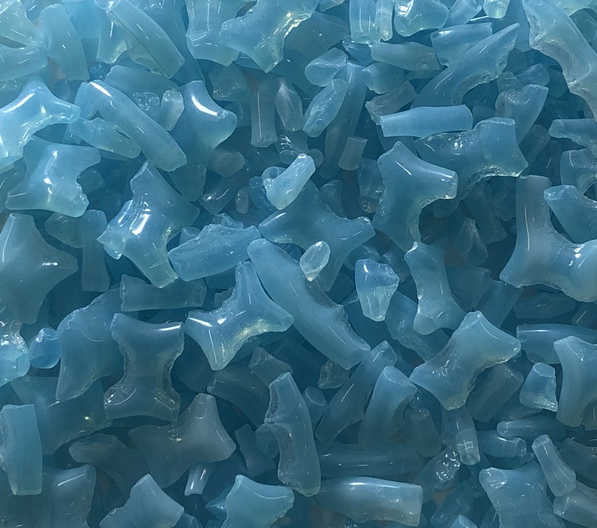 Nízkotavné sklo 0,5kg – světle tyrkysová čirá