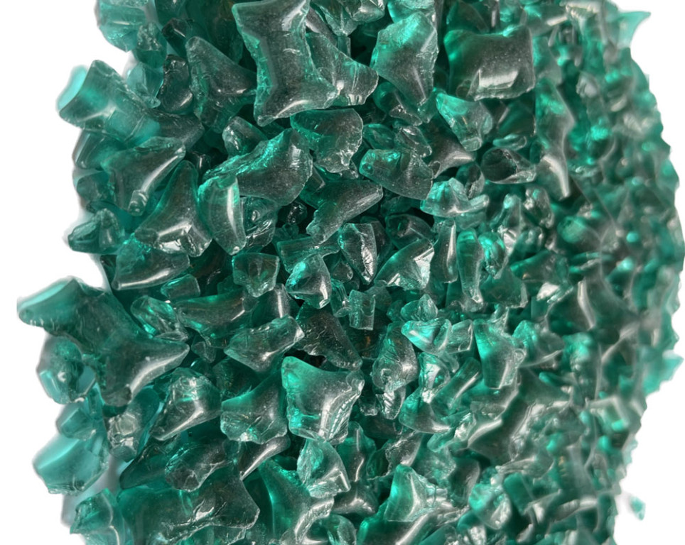 Nízkotavné sklo 0,5kg – tmavě zelená čirá